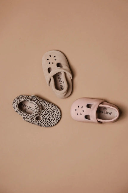 Baby Dutch Baby Schoentjes Juna Roze Suede koop je bij Babywinkel