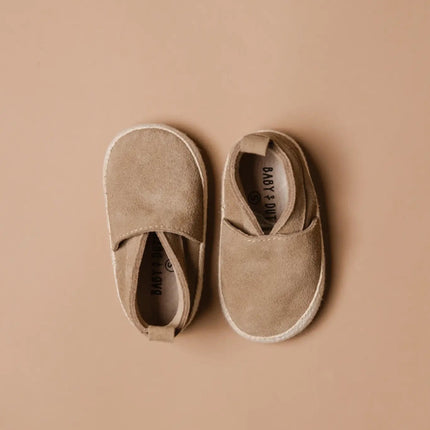 Baby Dutch Baby Schoentjes Lou Sand Suede koop je bij Babywinkel