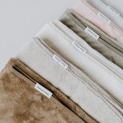 Baby's Only Ledikantdeken Cozy Misty Blue koop je bij Babywinkel