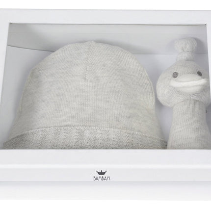BamBam Geschenkdoosje Gebreide Muts En Duck Rattle koop je bij Babywinkel