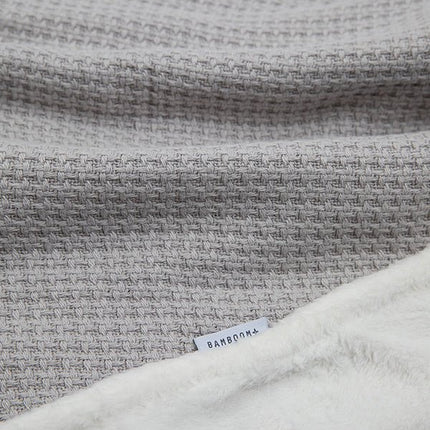Bamboom Wiegdeken Gebreid Dubbel Soft Stone Parelgrijs 75x100cm koop je bij Babywinkel