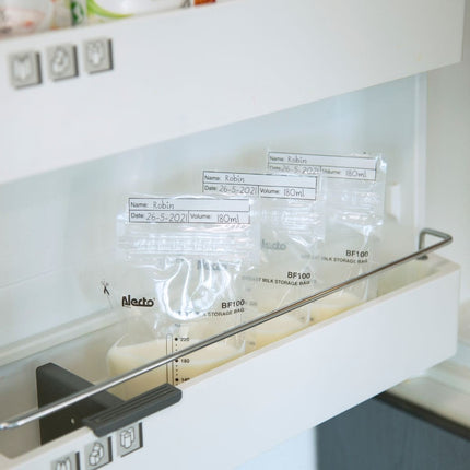 Alecto Moedermelk Bewaarzakjes 220 Ml 100 St koop je bij Babywinkel