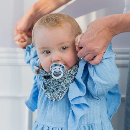 BIBS Slabbetje Bandana Liberty Eloise Blush koop je bij Babywinkel
