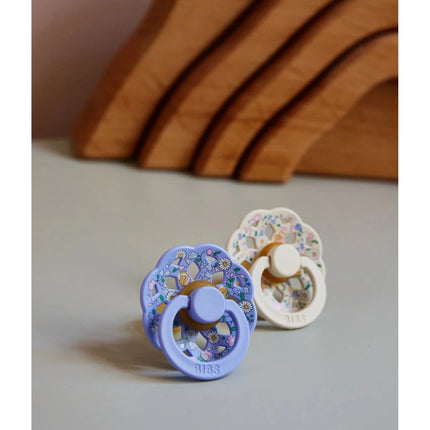 BIBS Spenen Maat 2 x Liberty Pacifier Boheme Chloe Meadow Ivory Mix 2st koop je bij Babywinkel