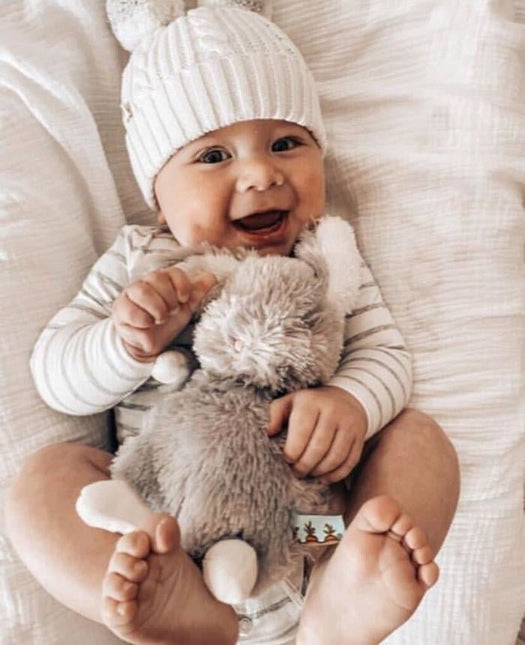 Bunnies By The Bay Knuffel Ko Grijs 18cm koop je bij Babywinkel