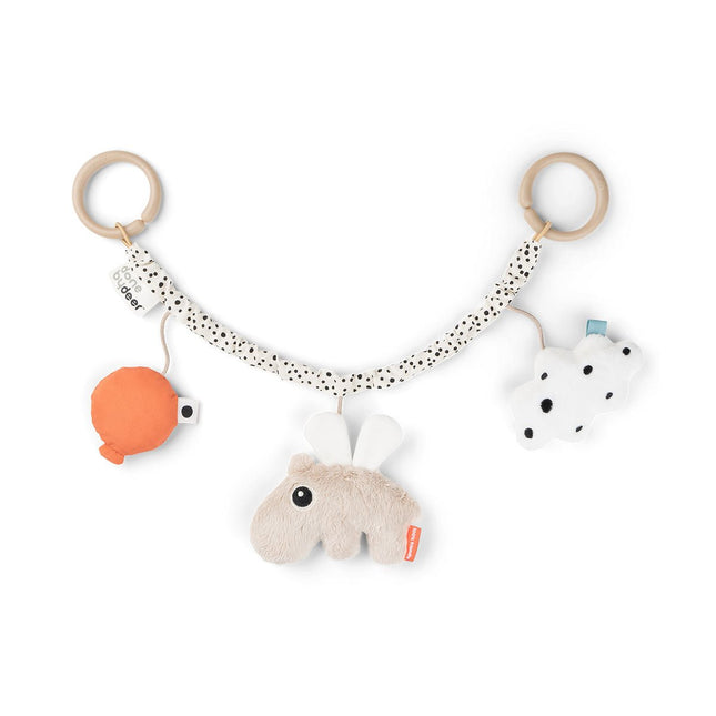 Done by Deer Wagenspanner Happy Clouds Sand 46x13cm koop je bij Babywinkel