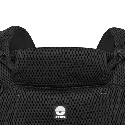 Dooky Draagdoek Urban Black koop je bij Babywinkel