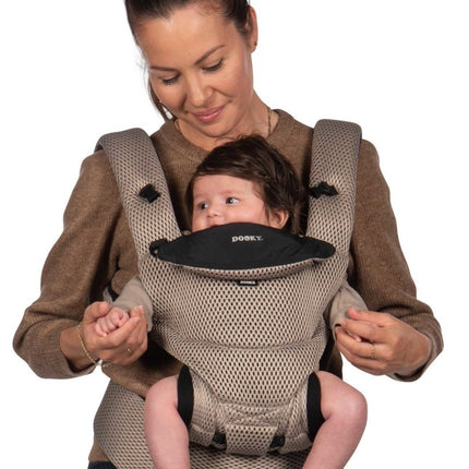 Dooky Draagdoek Urban Comfort Beige Desert koop je bij Babywinkel
