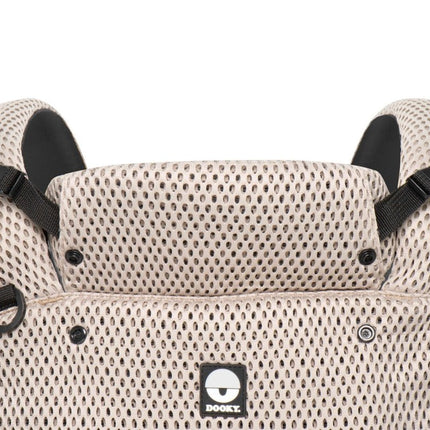 Dooky Draagdoek Urban Comfort Beige Desert koop je bij Babywinkel