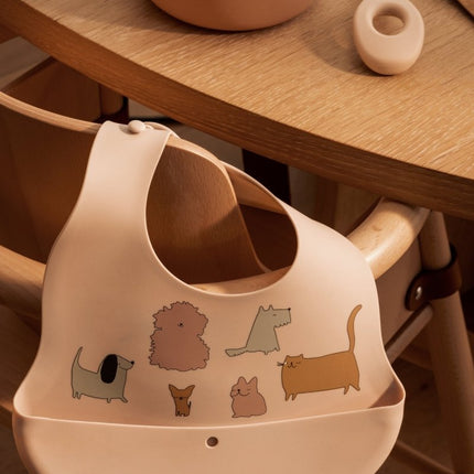 Liewood Slabbetje Ember Cats And Dogs/ Sandy 2St koop je bij Babywinkel