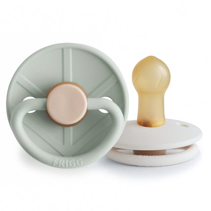 Frigg Speen Maat 1 Little Viking Sage/Cream Latex 2St koop je bij Babywinkel