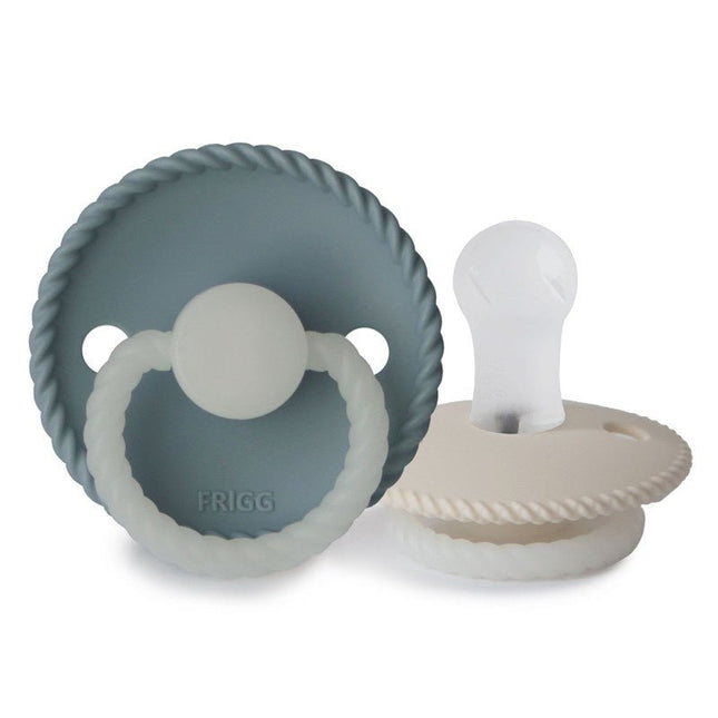 Frigg Speen Maat 1 Rope Night Stone Blue/Cream Silicone 2 - Pack koop je bij Babywinkel