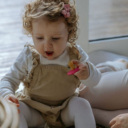 Frigg Speen Maat 2 Daisy Fuchsia Latex koop je bij Babywinkel