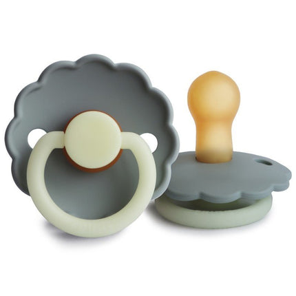 Frigg Speen Maat 2 Daisy Night French Gray Latex koop je bij Babywinkel