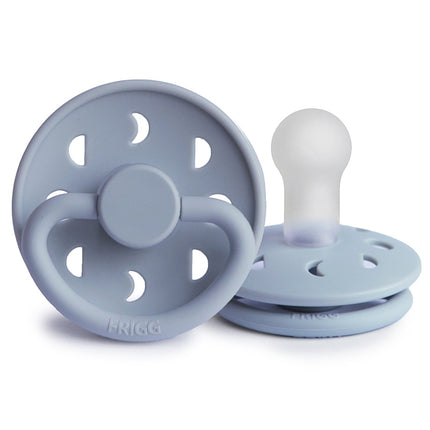 Frigg Speen Maat 2 Moon Powder Blue Silicone koop je bij Babywinkel