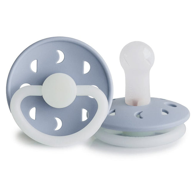 Frigg Speen Moon Night Silicone Powder Blue Maat 2 koop je bij Babywinkel