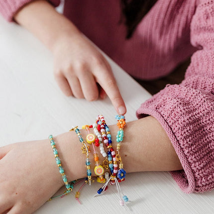 Gekleurde Knutselset Fruit/ Bloemen Armbanden Maken koop je bij Babywinkel