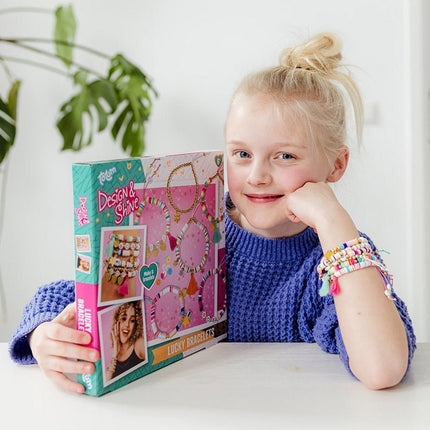 Gekleurde Knutselset Geluksarmbanden Maken koop je bij Babywinkel