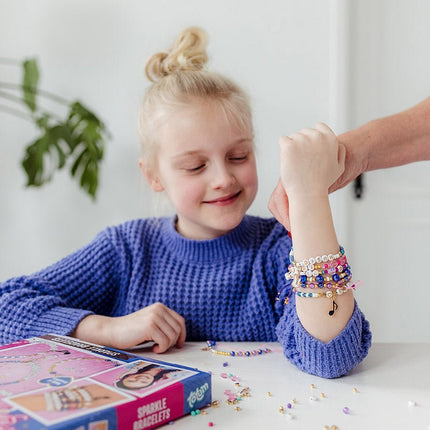 Gekleurde Knutselset Kralen Armbanden Maken koop je bij Babywinkel