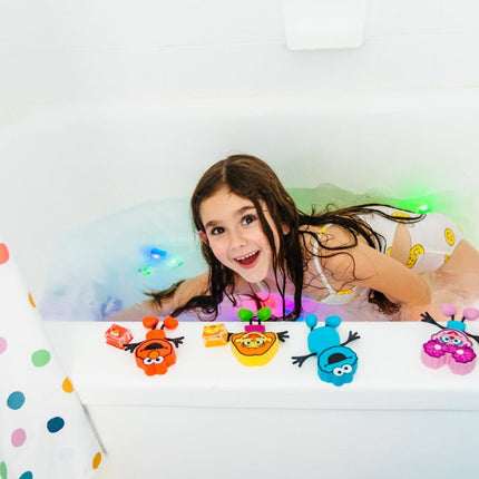 Glopals Badspeelgoed Sensorisch Light - Up Poppetje en Cubes Cookie koop je bij Babywinkel