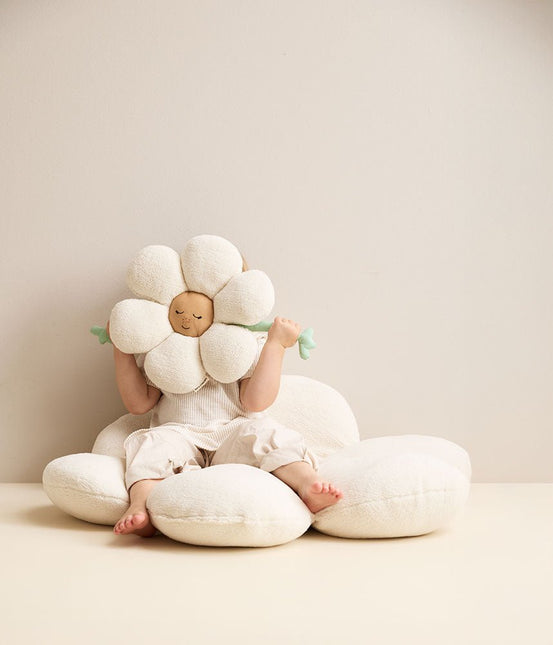 Kid's Concept Kussen Vriendelijke Bloem koop je bij Babywinkel