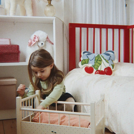 Konges Sløjd Poppenbedje Cherry koop je bij Babywinkel