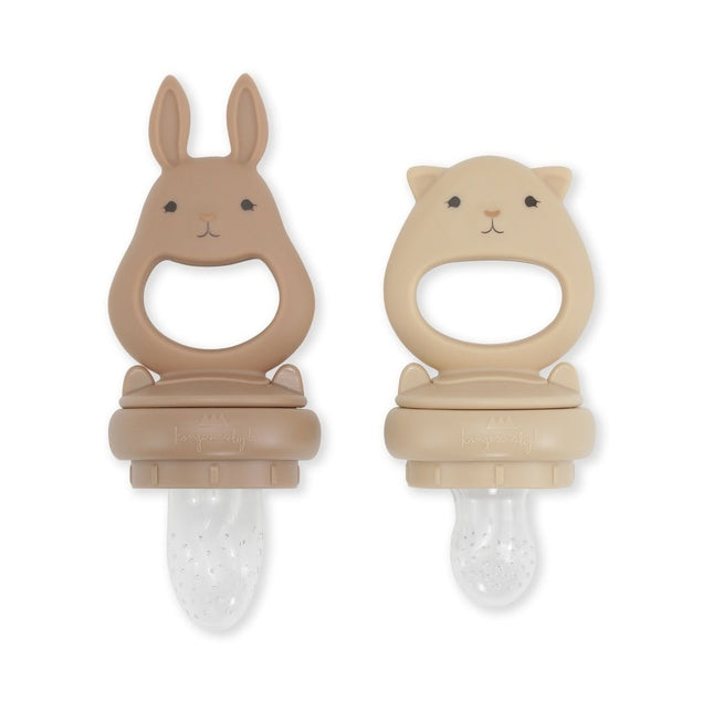 Konges Slojd Baby Bestekset Silicone Fruit Feeding Pacifier Bark/Shell 2st koop je bij Babywinkel