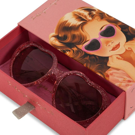 Konges Slojd Baby Zonnebril Heart Cherry Glitter koop je bij Babywinkel