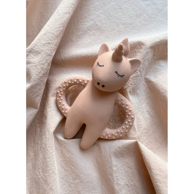 Konges Slojd Bijtring Unicorn Rose 13x10cm koop je bij Babywinkel