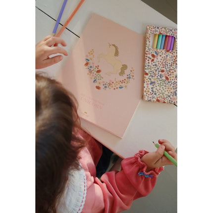 Konges Slojd Kleurboek met Potloodjes Unicorn koop je bij Babywinkel