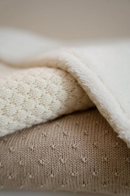 Little Dutch Ledikantdeken Pure Soft Beige Gebreid/Fleece koop je bij Babywinkel