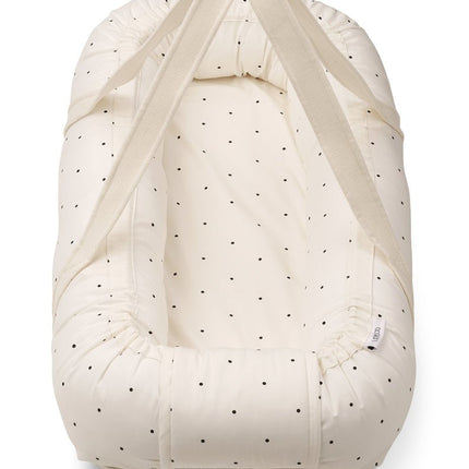 Liewood Babynestje Gro Classic Dot Creme De La Creme koop je bij Babywinkel
