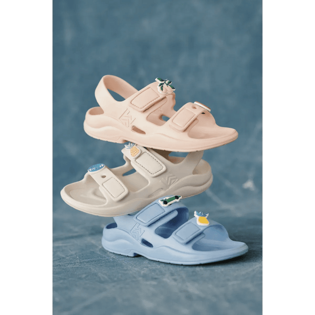 Liewood Sandalen Met Charms Beach Blue koop je bij Babywinkel