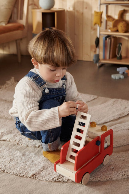 Liewood Speelgoed Auto Eigil Classic Navy koop je bij Babywinkel