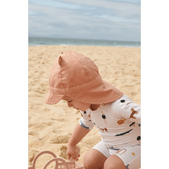 Liewood Zonnehoedje Baby Gorm Omkeerbare Sweethearts / Pale Tuscany koop je bij Babywinkel