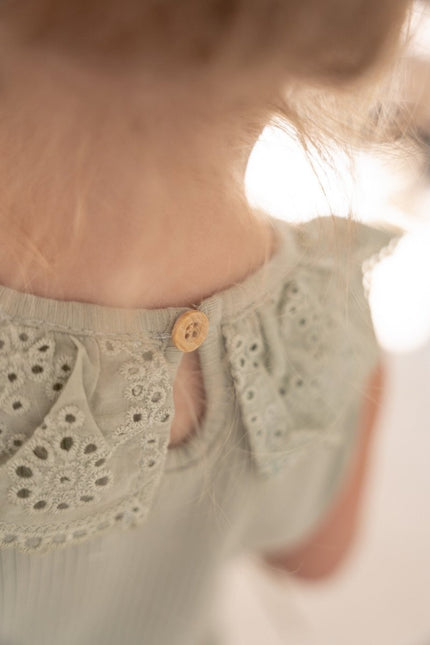 Little Dutch Babyhemdje Rib Grass Green koop je bij Babywinkel