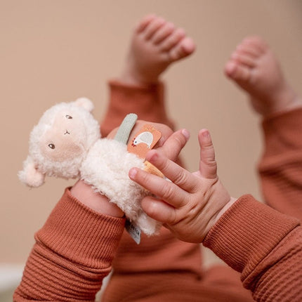 Little Dutch Polsrammelaar Schaap Little Farm koop je bij Babywinkel