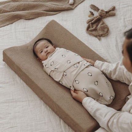 Meyco Baby Uni Aankleedkussenhoes Badstof Taupe 50X70Cm koop je bij Babywinkel