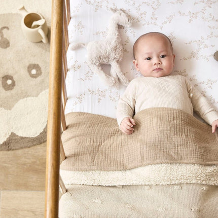 Meyco Ledikantdeken Knots Teddy Soft Sand 100X150cm koop je bij Babywinkel