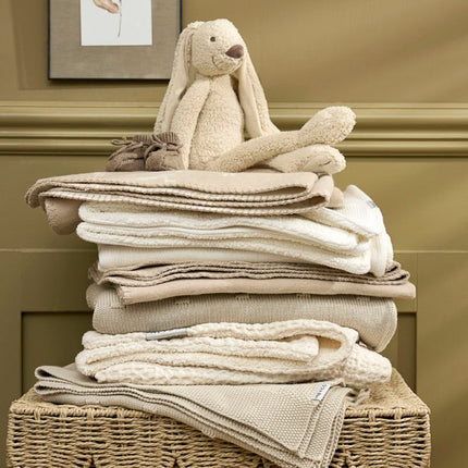 Meyco Wiegdeken Knots Soft Sand 75X100cm koop je bij Babywinkel