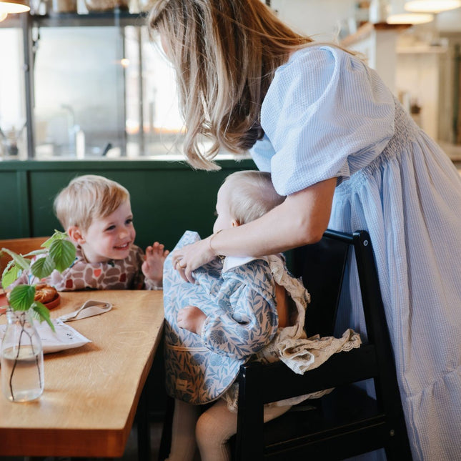 Mushie Bib Siniset kukat pitkähihainen