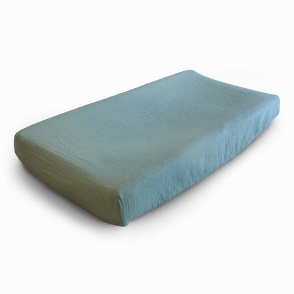 Mushie Aankleedkussenhoes Roman Green koop je bij Babywinkel