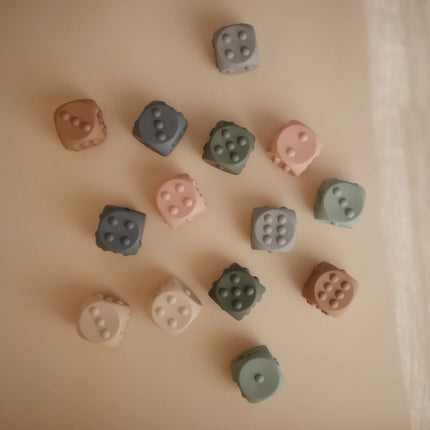 Mushie Educatief Speelgoed Dobbelstenen Tradewinds/Stone 2st koop je bij Babywinkel