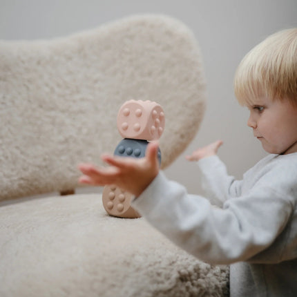 Mushie Educatief Speelgoed Dobbelstenen Tradewinds/Stone 2st koop je bij Babywinkel