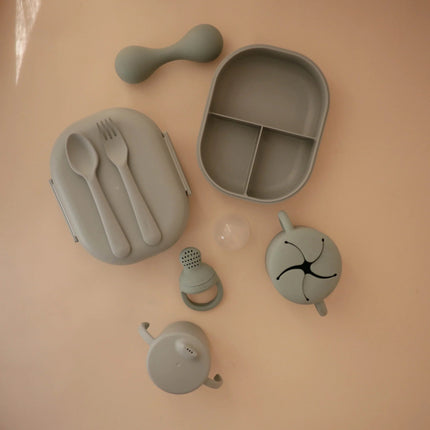 Mushie Lunchbox Sage koop je bij Babywinkel