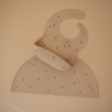Mushie Placemat Bee koop je bij Babywinkel