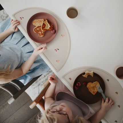Mushie Placemat Rainbow koop je bij Babywinkel