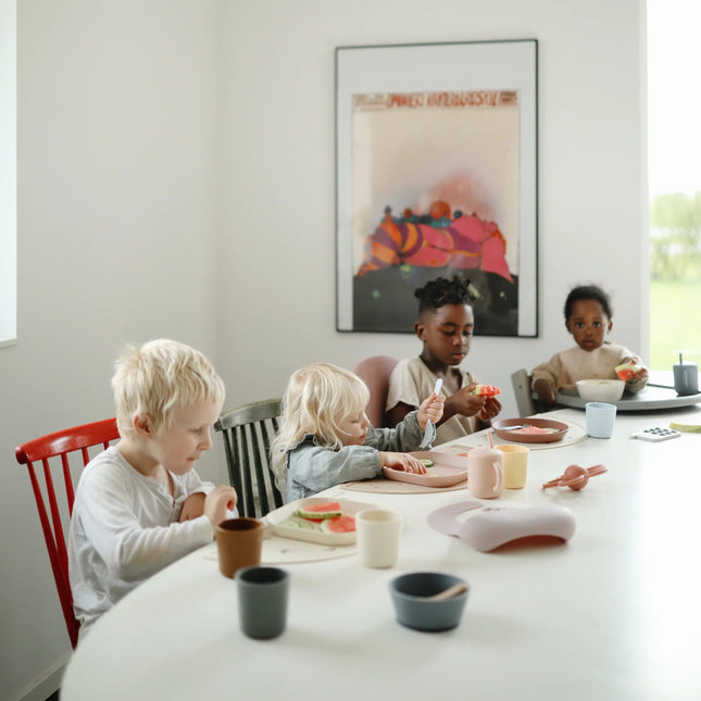 Mushie Placemat White Daisy koop je bij Babywinkel