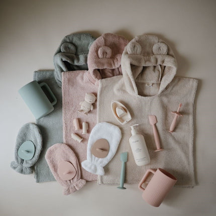 Mushie Badponcho Bear Fog koop je bij Babywinkel