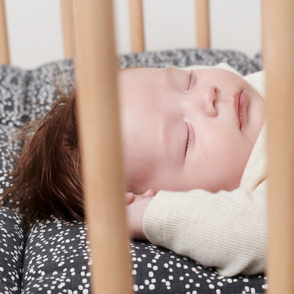 Noppies Fancy Dot jersey boxkleed omkeerbaar Forged Iron 75x95cm koop je bij Babywinkel